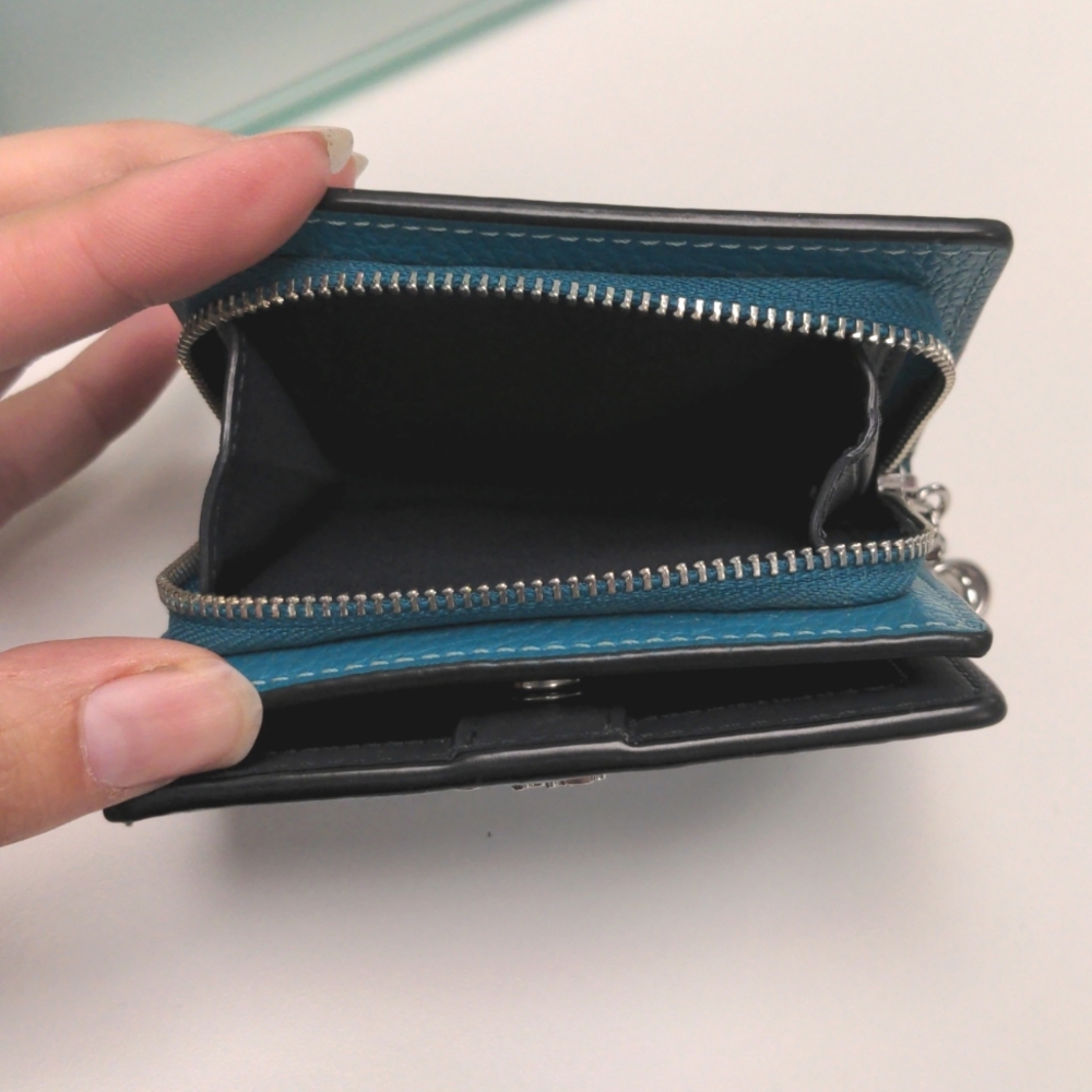 SOLD - COACH Teal Snap Wallet With C Charm And Zip Pocket In Pebbled Leather - Picture 3 of 5